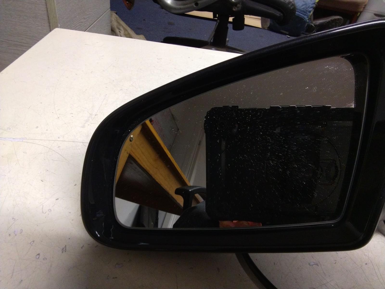 AUDI A4 B6 PASSENGER (N/S) WING MIRROR #010681