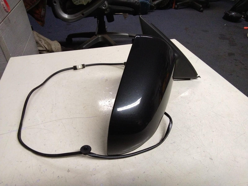 AUDI A4 B6 DRIVERS (O/S) WING MIRROR 010681
