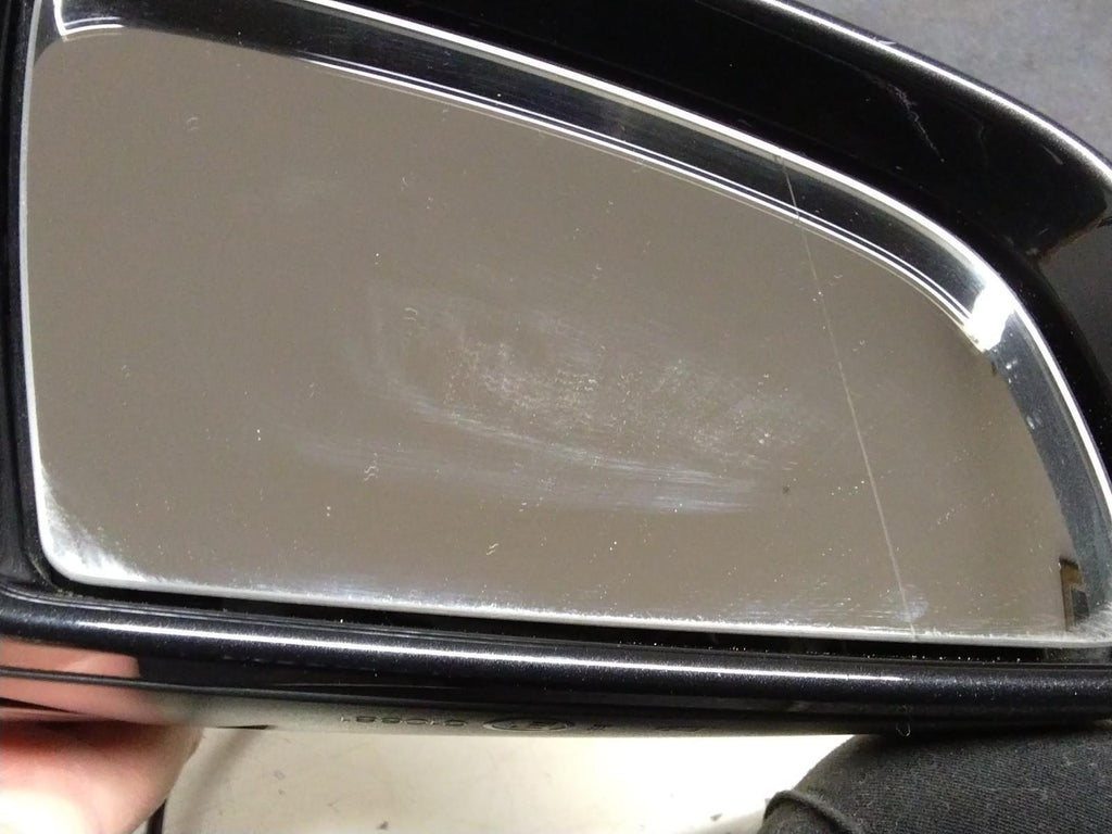 AUDI A4 B6 DRIVERS (O/S) WING MIRROR 010681
