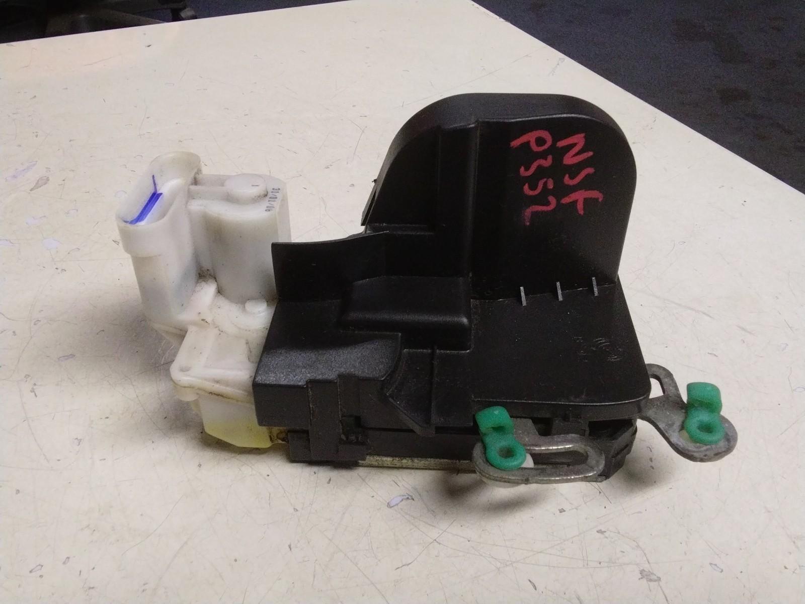 ALFA ROMEO GT PASSENGER (N/S) FRONT DOOR LOCK MECHANISM B792