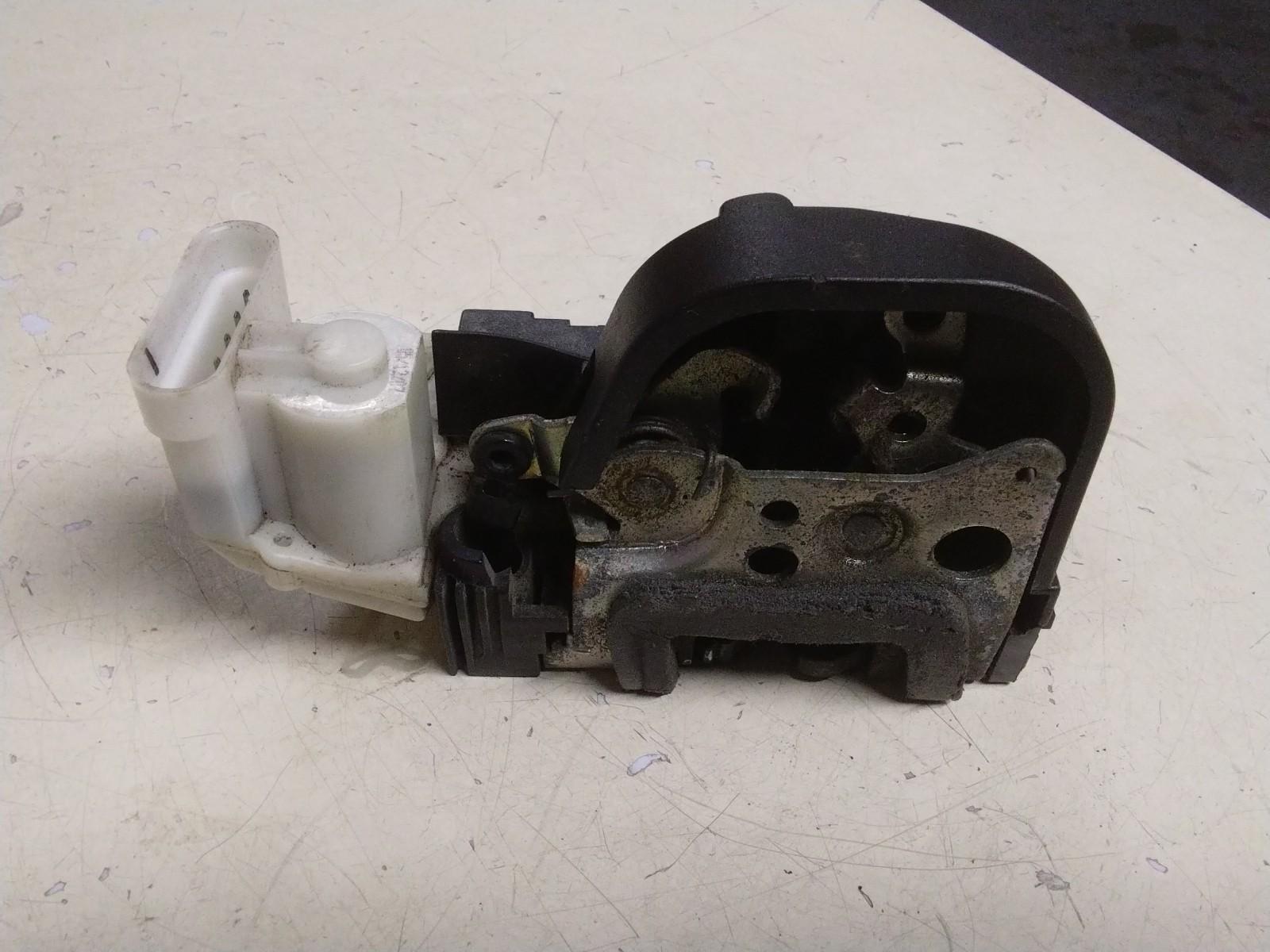 ALFA ROMEO GT DRIVERS (O/S) FRONT DOOR LOCK MECHANISM B792