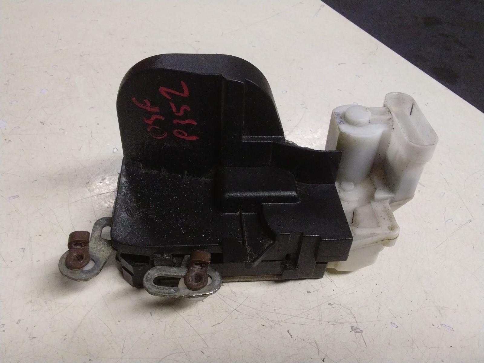 ALFA ROMEO GT DRIVERS (O/S) FRONT DOOR LOCK MECHANISM B792