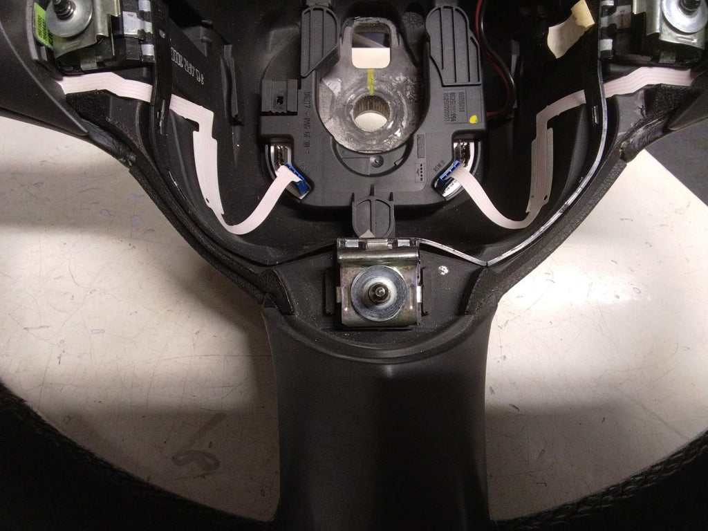 ALFA ROMEO GT COMPLETE STEERING WHEEL - MULTIFUNCTION #06015010