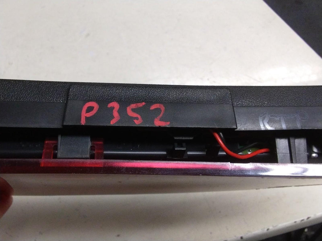ALFA ROMEO GT HIGH LEVEL/THIRD BRAKE LIGHT 0335800
