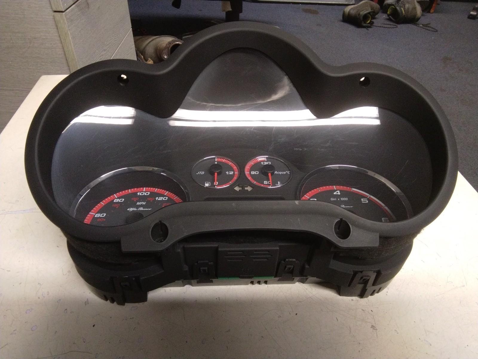 ALFA ROMEO GT INSTRUMENT CLUSTER WITH SPEEDOMETER #156075856