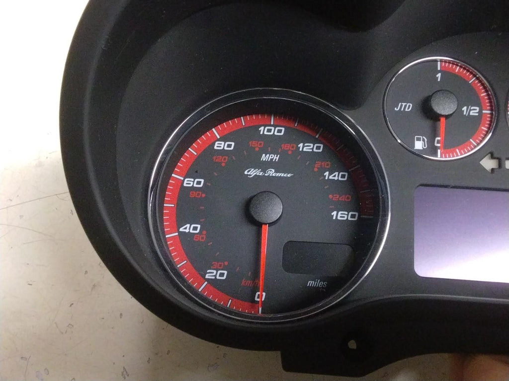 ALFA ROMEO GT INSTRUMENT CLUSTER WITH SPEEDOMETER #156075856
