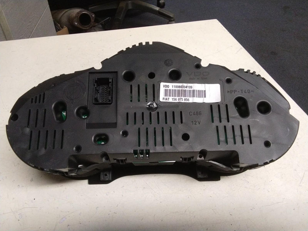 ALFA ROMEO GT INSTRUMENT CLUSTER WITH SPEEDOMETER #156075856