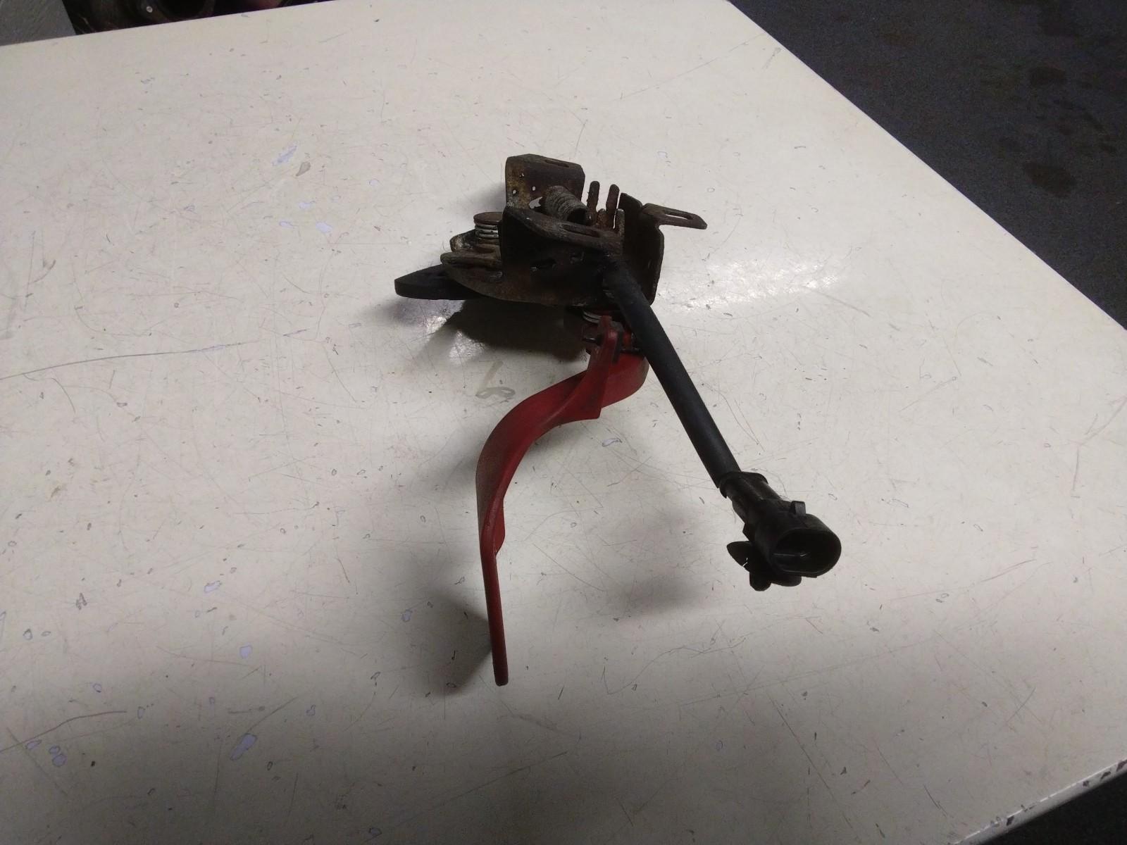ALFA ROMEO GT BONNET RELEASE CATCH