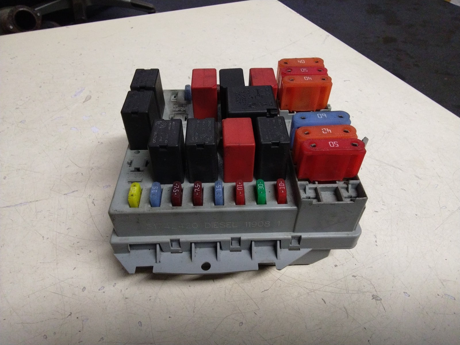 ALFA ROMEO GT DIESEL FUSE BOX WITH FUSES 51742420