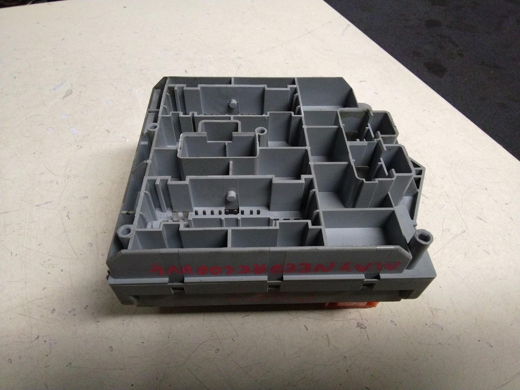 ALFA ROMEO GT DIESEL FUSE BOX WITH FUSES 51742420
