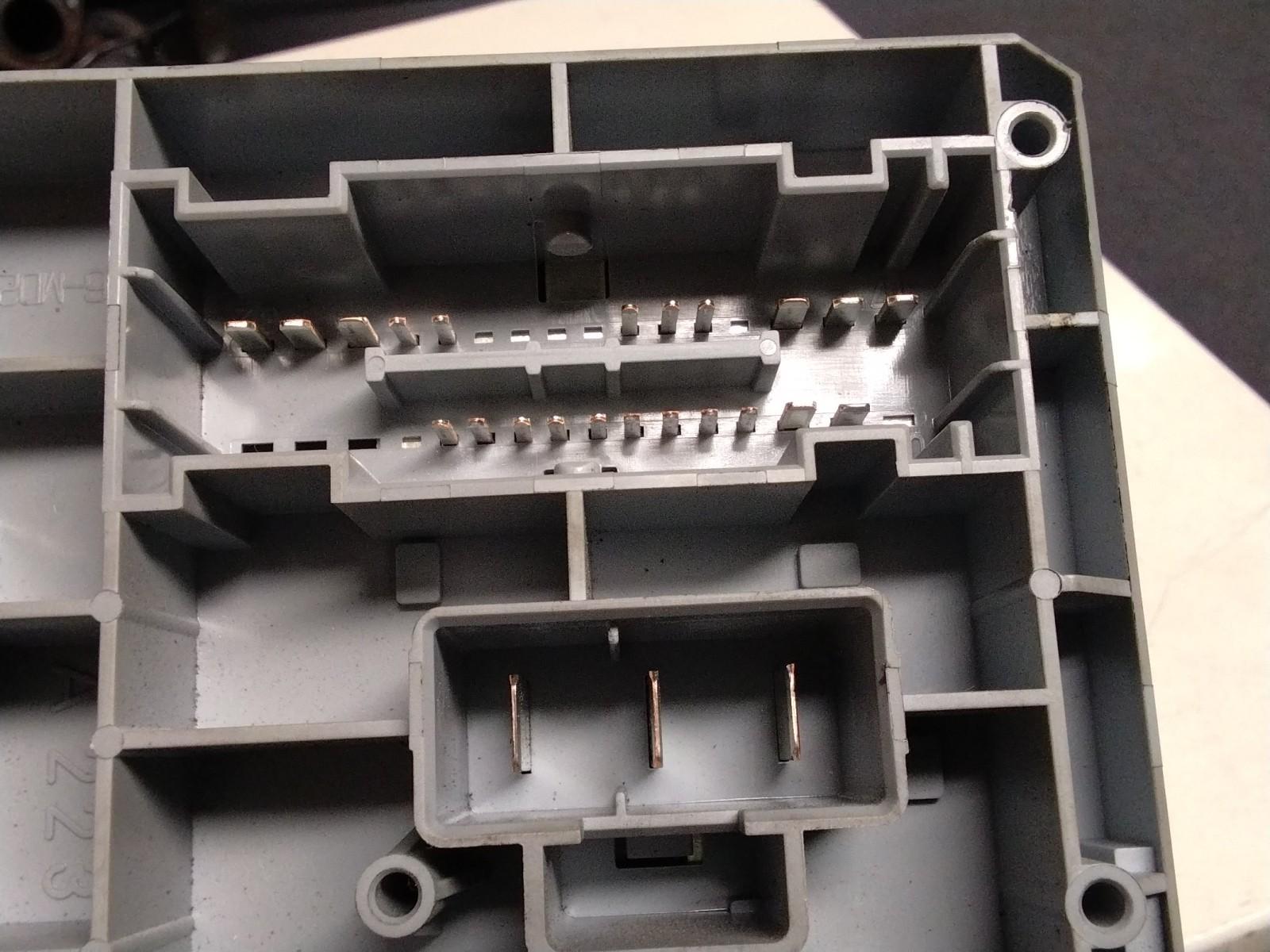 ALFA ROMEO GT DIESEL FUSE BOX WITH FUSES 51742420