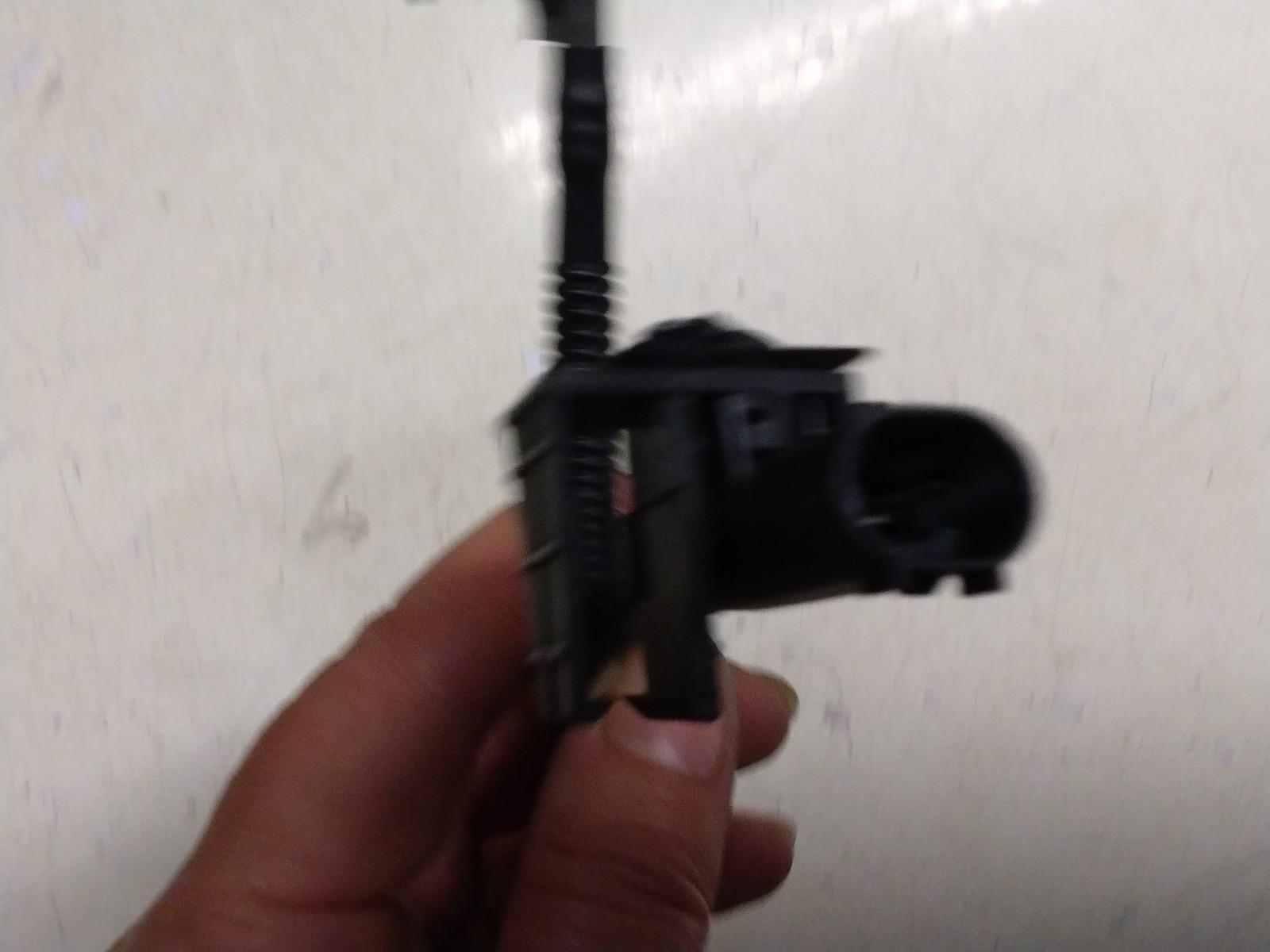BMW F11 5 SERIES WINDSCREEN WASHER NOZZLES AND PIPE
