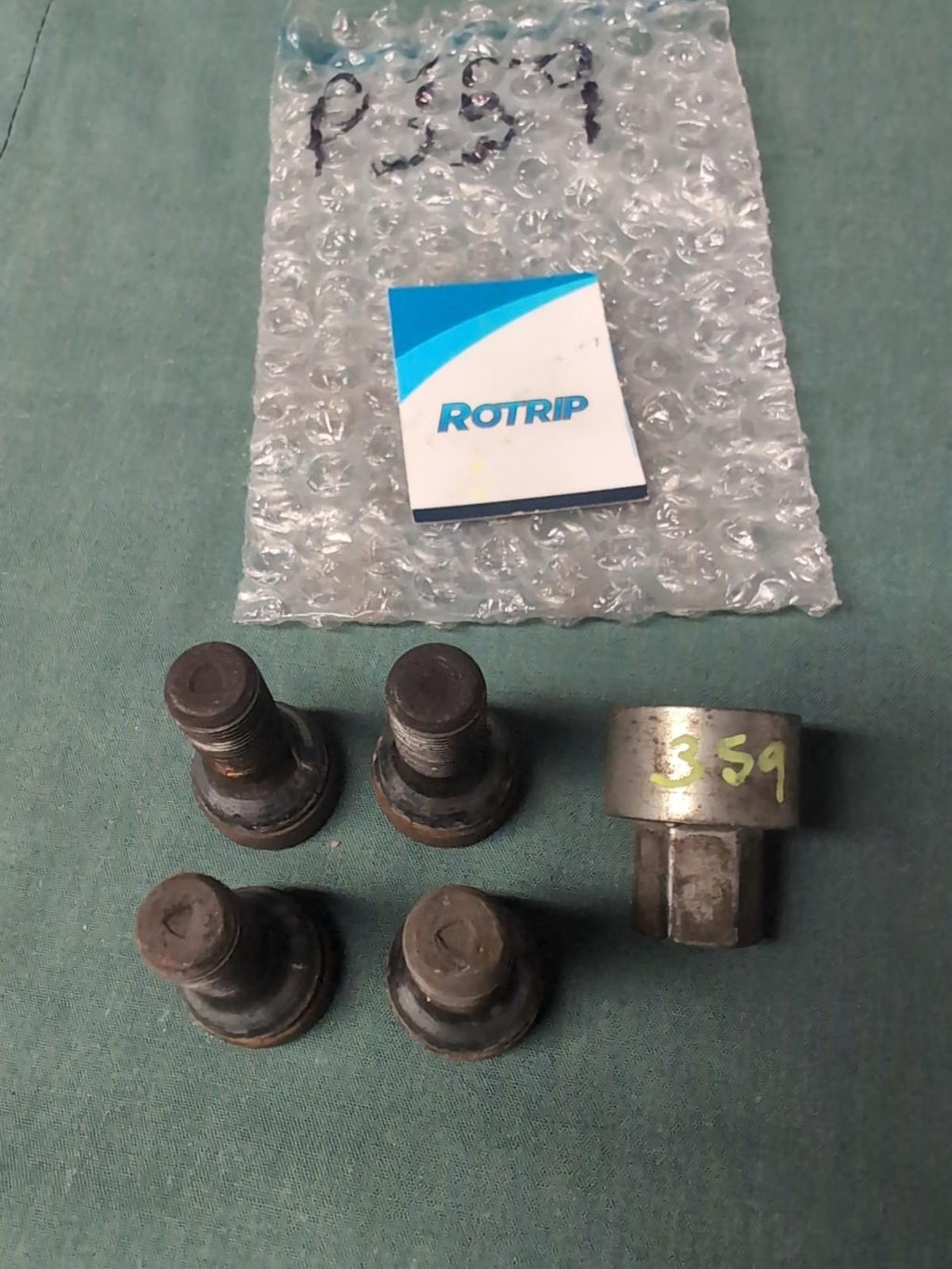 MINI Locking Wheel Bolt / Nut Full Set with Key for Cooper S R56(P359)