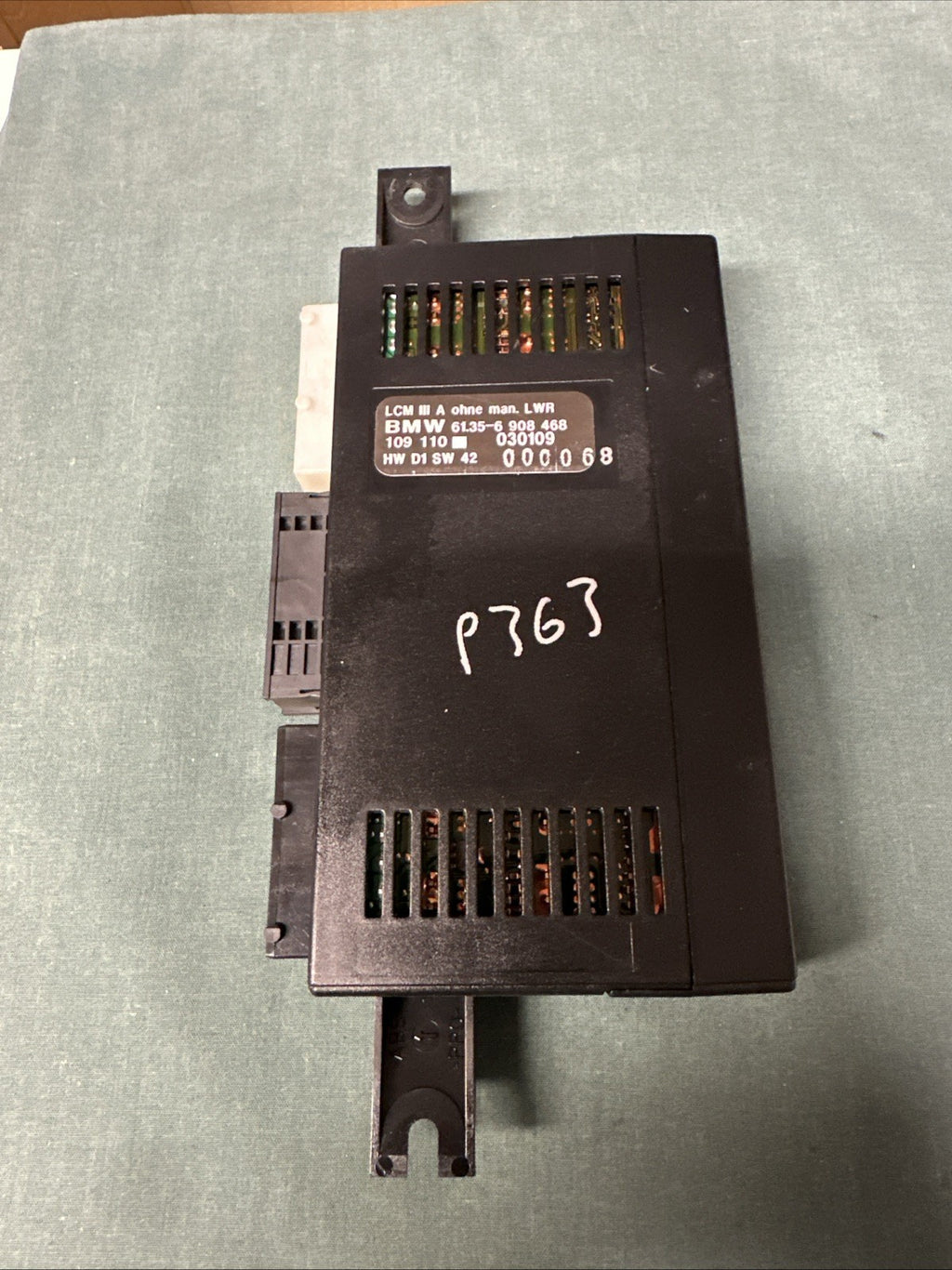 BMW E39 5 Series Light Control Module (LCMIIIA) #6908468