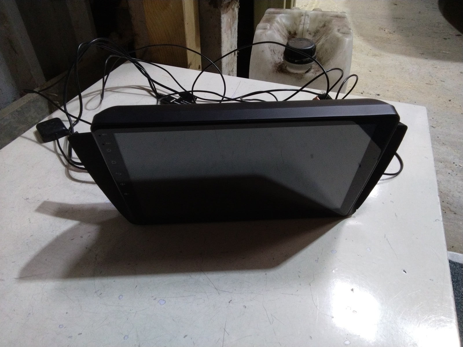 BMW E84 X1 AFTERMARKET MULTI-FUNCTION SCREEN.
