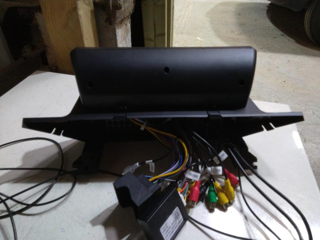 BMW E84 X1 AFTERMARKET MULTI-FUNCTION SCREEN.