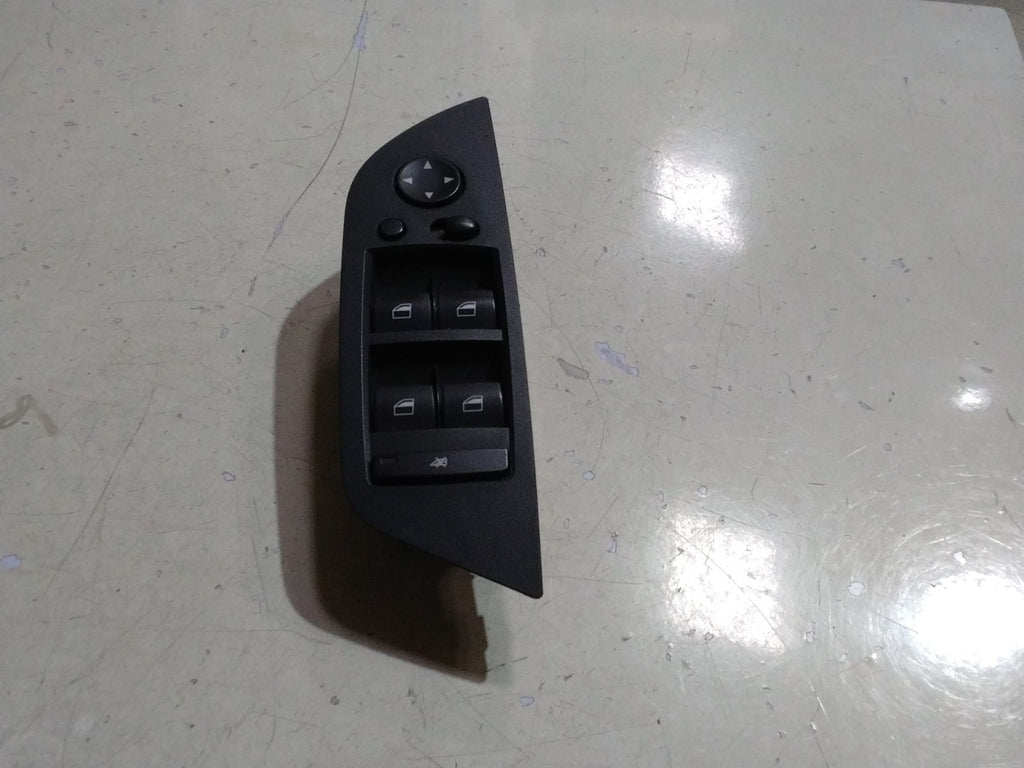 BMW E84 X1 DRIVERS (O/S) WINDOW LIFTER AND MIRROR SWITCHES 9216049