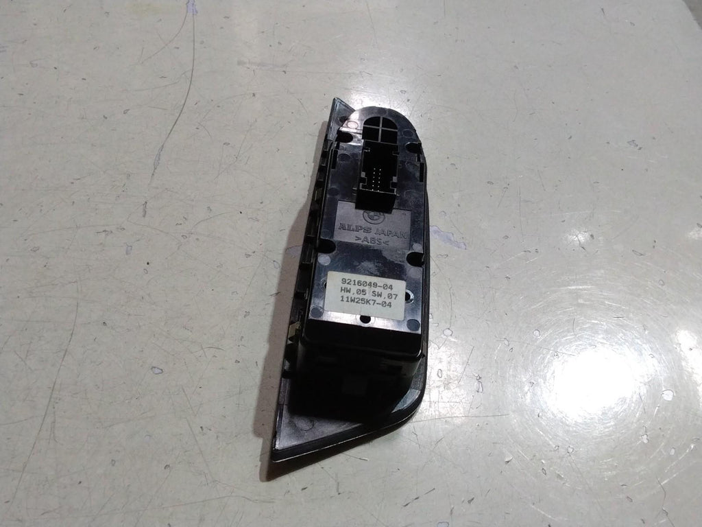 BMW E84 X1 DRIVERS (O/S) WINDOW LIFTER AND MIRROR SWITCHES 9216049