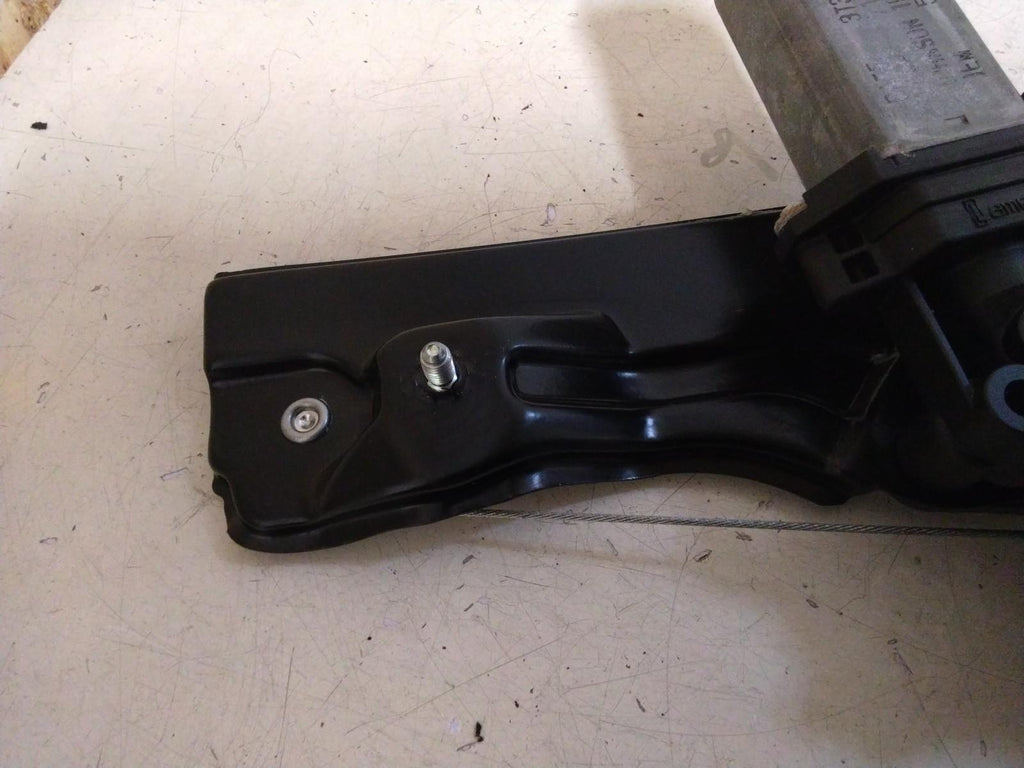 MINI CLUBMAN F54 DRIVERS (O/S) REAR WINDOW REGULATOR AND MOTOR 7463496