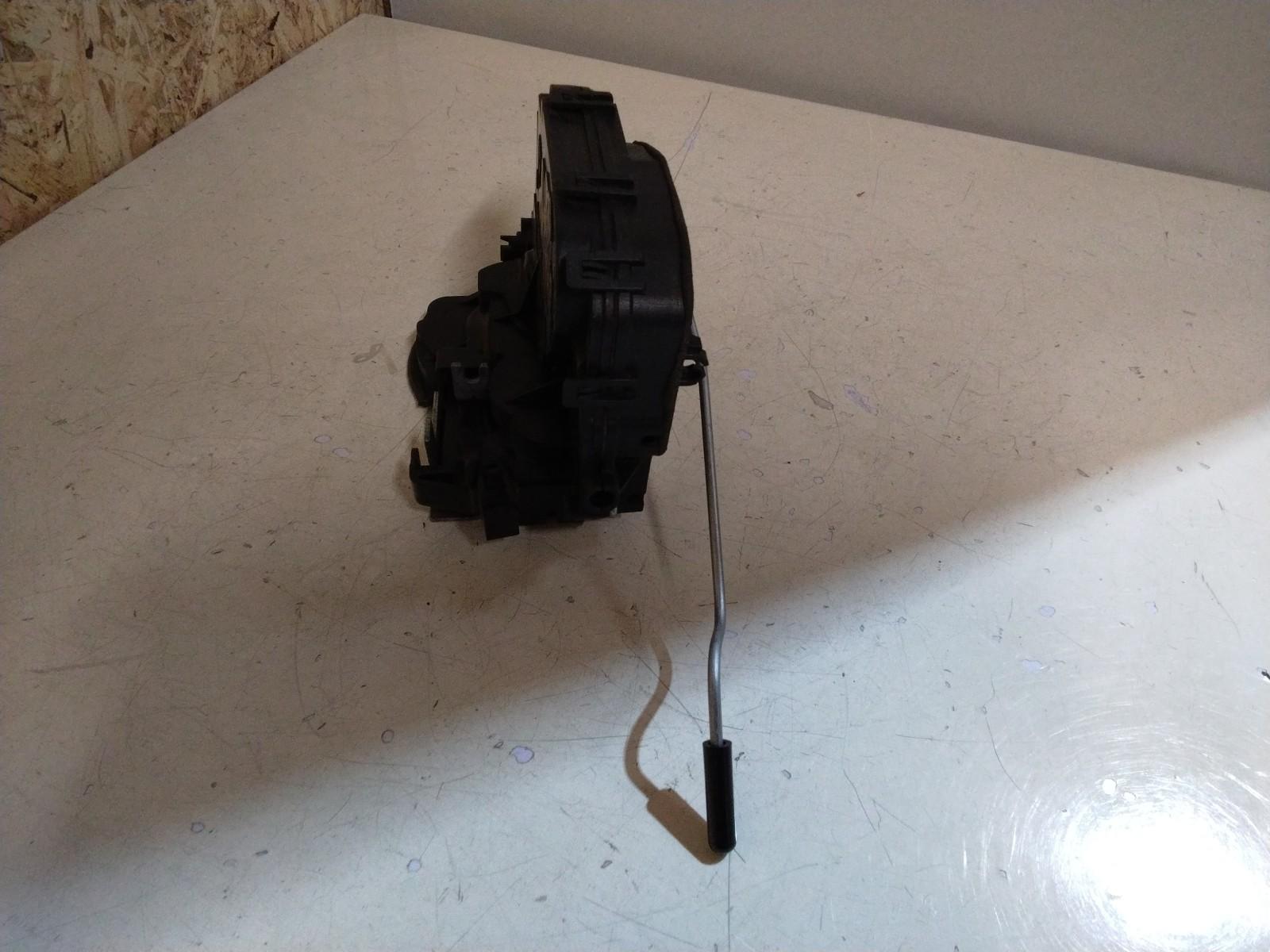 BMW E90 3 SERIES DRIVERS (O/S) REAR DOOR LOCK MECHANISM 7060296.