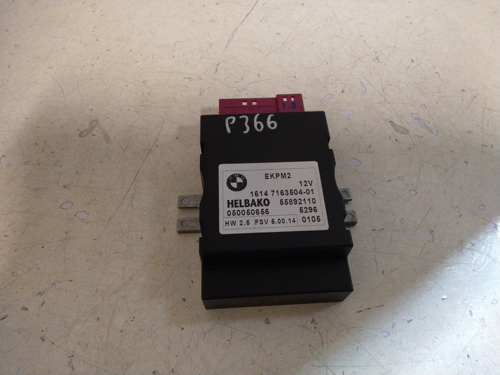 BMW E90 3 SERIES FUEL PUMP MODULE 7163504