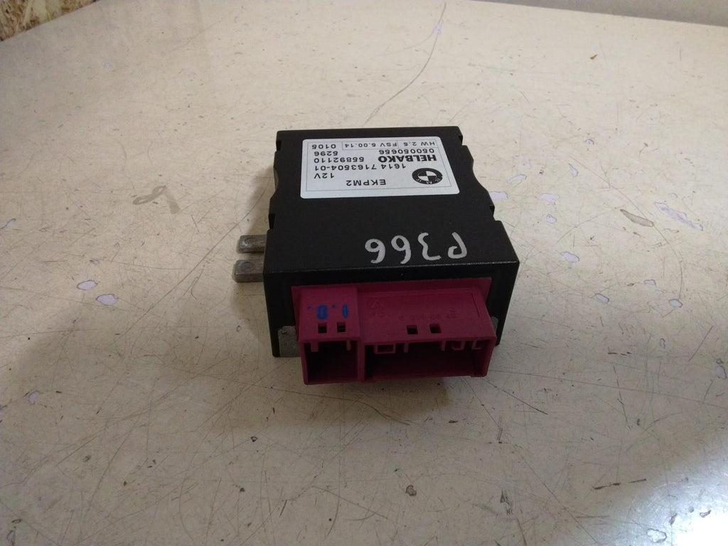 BMW E90 3 SERIES FUEL PUMP MODULE 7163504