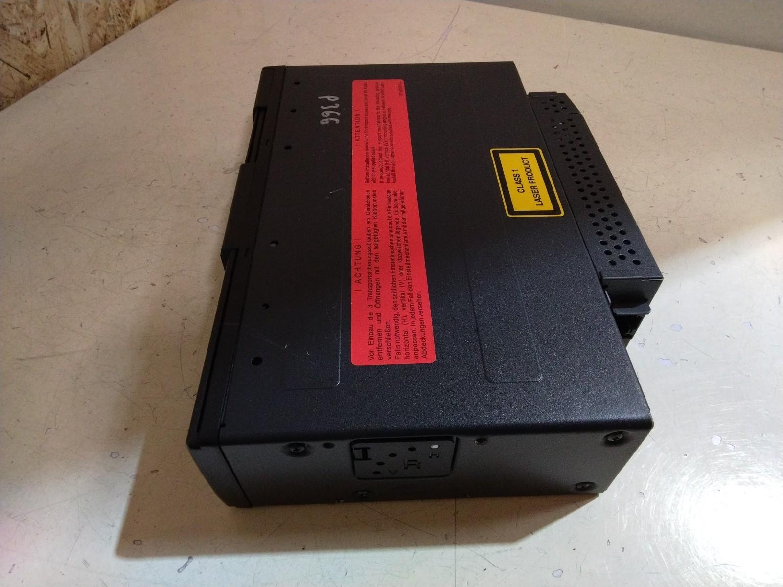 BMW E90 3 SERIES 6 DISC CD CHANGER WITH MAGAZINE 6964602