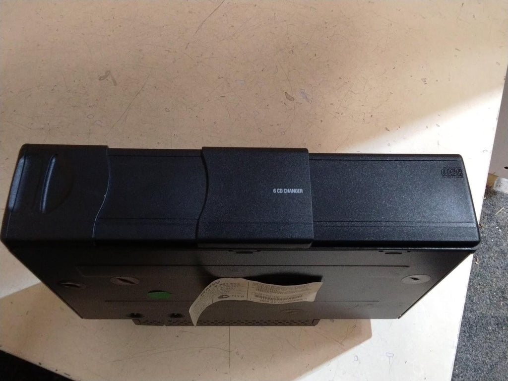 BMW E90 3 SERIES 6 DISC CD CHANGER WITH MAGAZINE 6964602