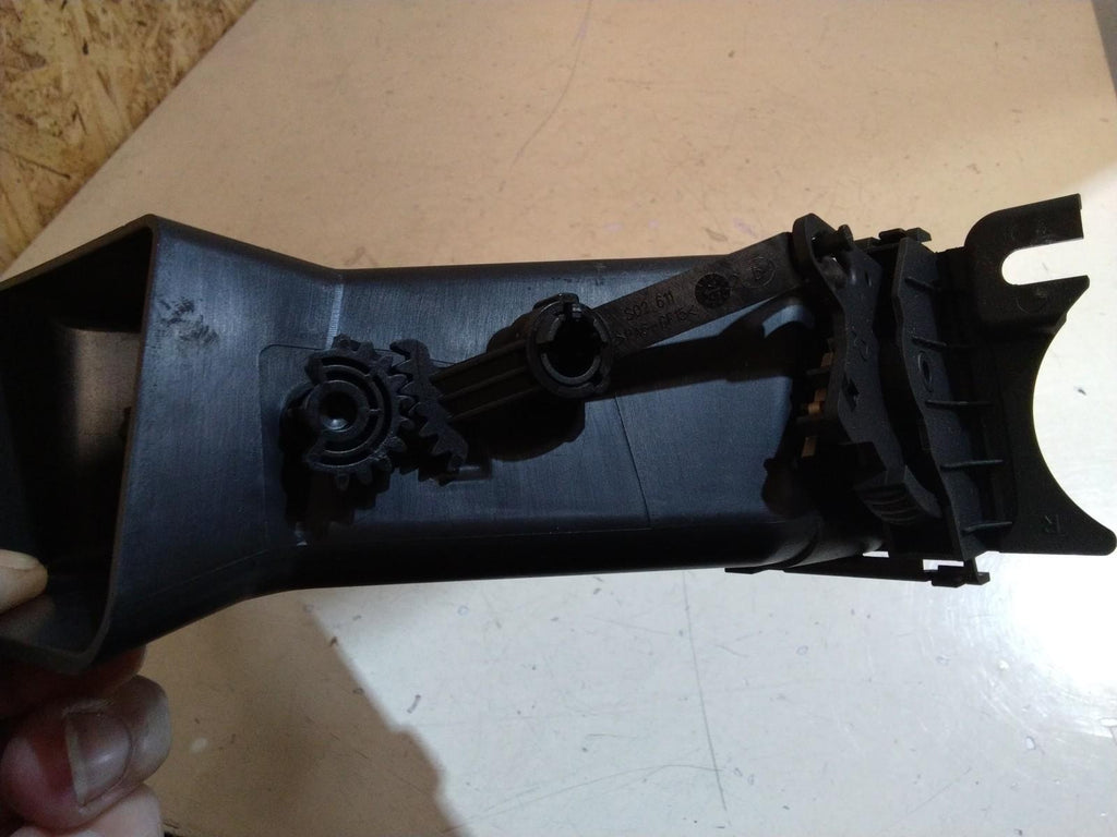 BMW E90 3 SERIES CENTRE DASHBOARD AIR VENTS #7144253