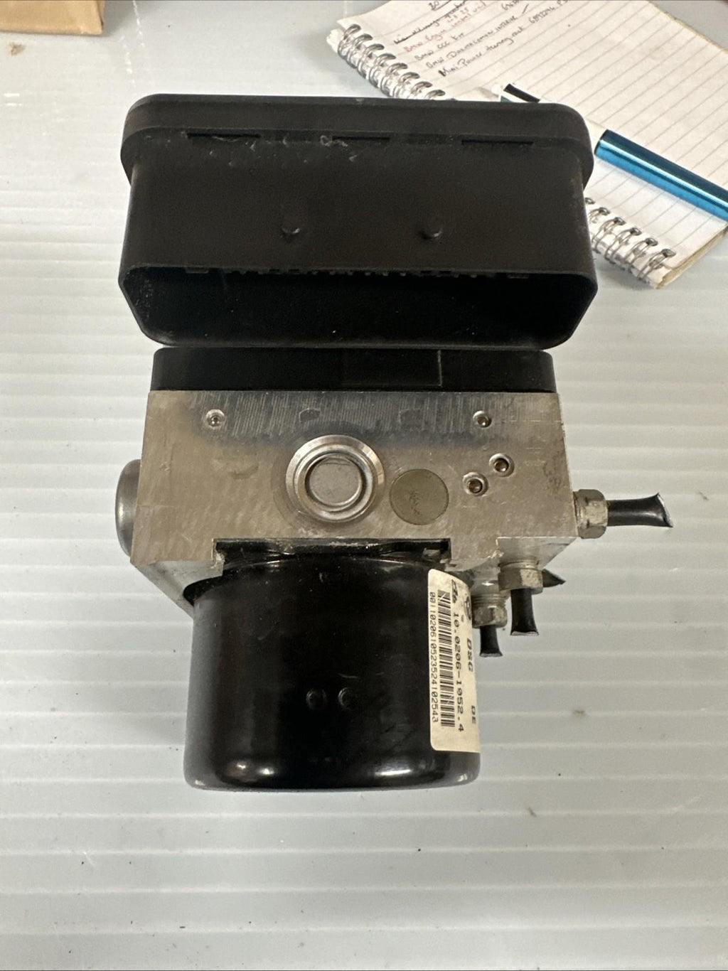 BMW E90/E91 3 Series ABS Pump/DSC Controller #6770679 #6770678