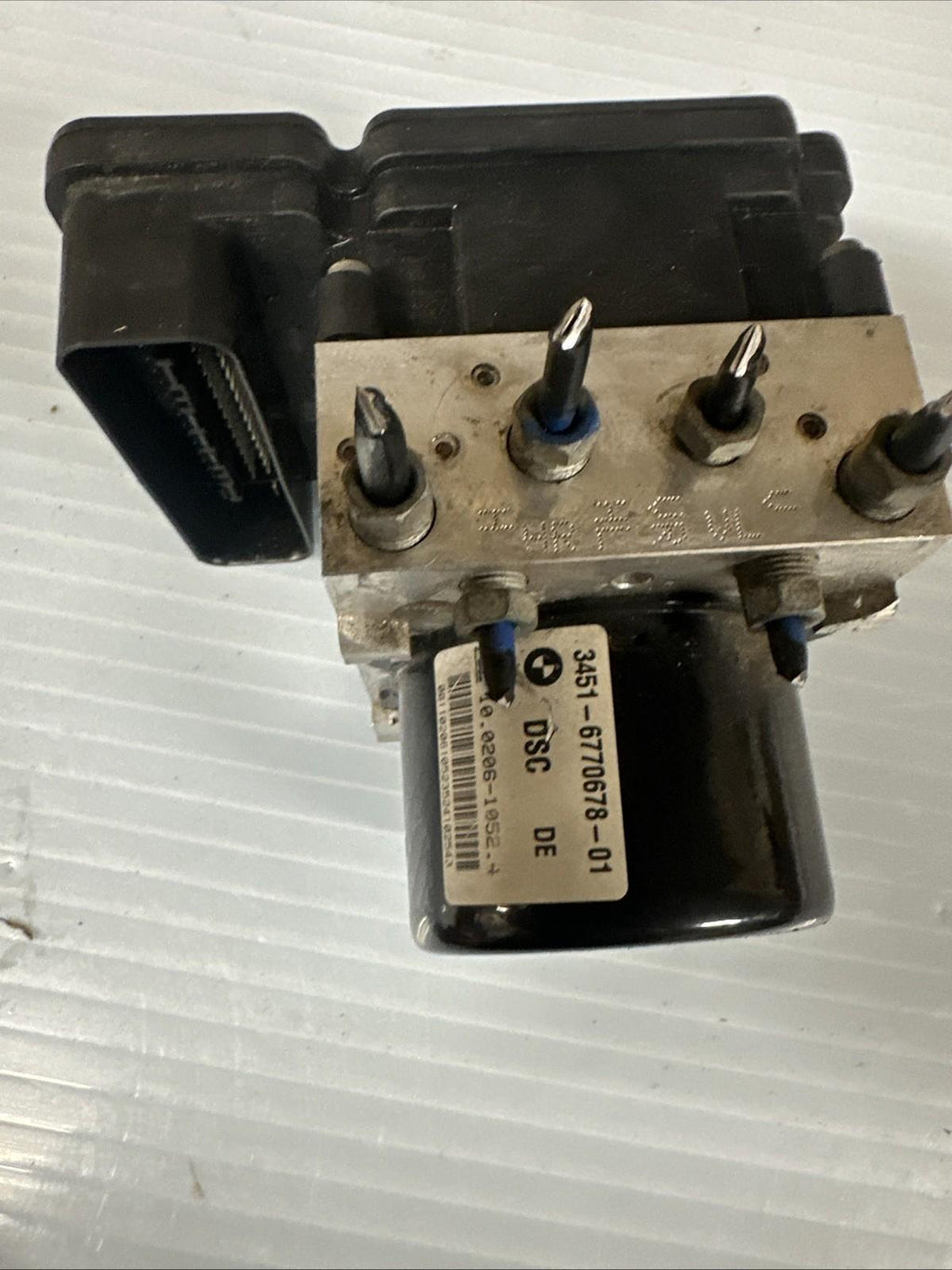 BMW E90/E91 3 Series ABS Pump/DSC Controller #6770679 #6770678