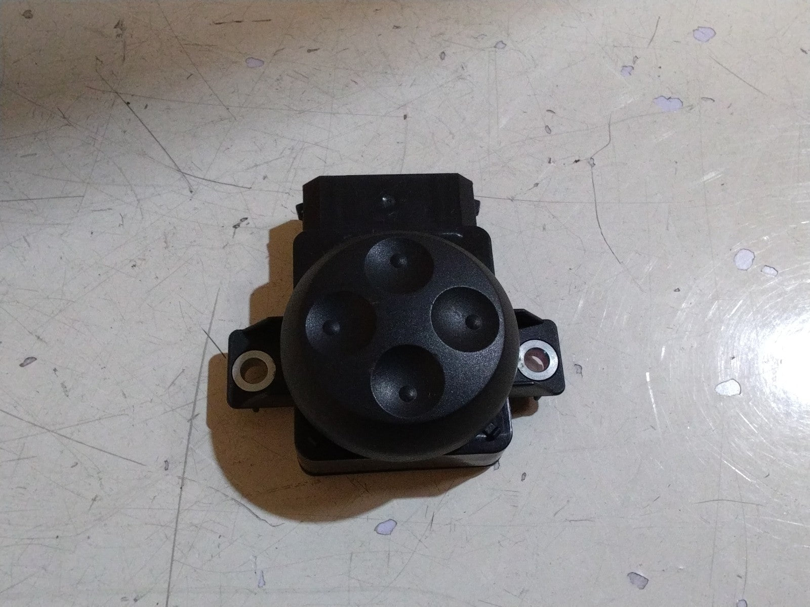 AUDI A4 DRIVERS (O/S) LUMBAR SUPPORT ADJUSTMENT SWITCH #8E0959777B