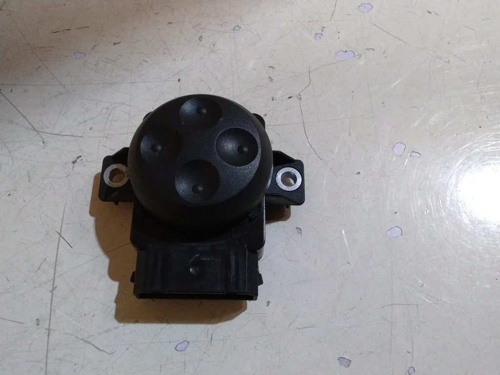 AUDI A4 DRIVERS (O/S) LUMBAR SUPPORT ADJUSTMENT SWITCH #8E0959777B