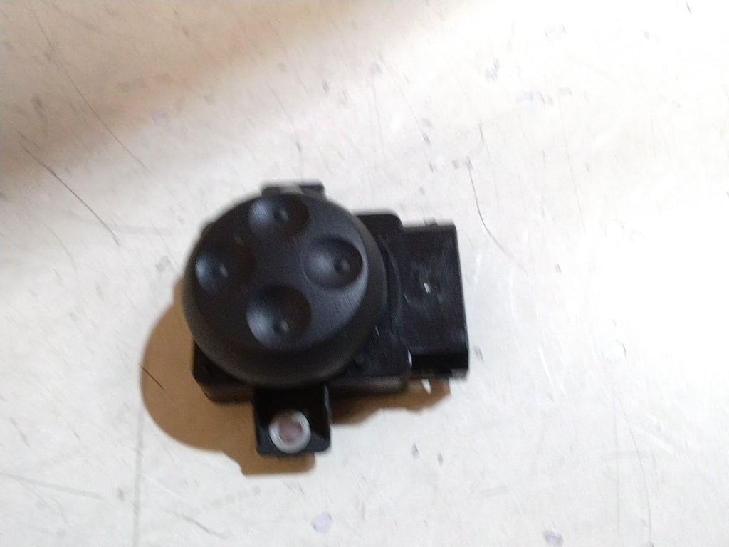 AUDI A4 DRIVERS (O/S) LUMBAR SUPPORT ADJUSTMENT SWITCH #8E0959777B