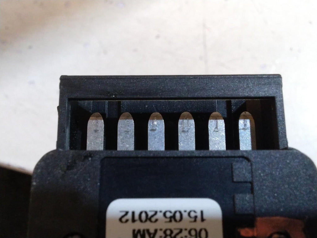 AUDI A4 DRIVERS (O/S) LUMBAR SUPPORT ADJUSTMENT SWITCH #8E0959777B