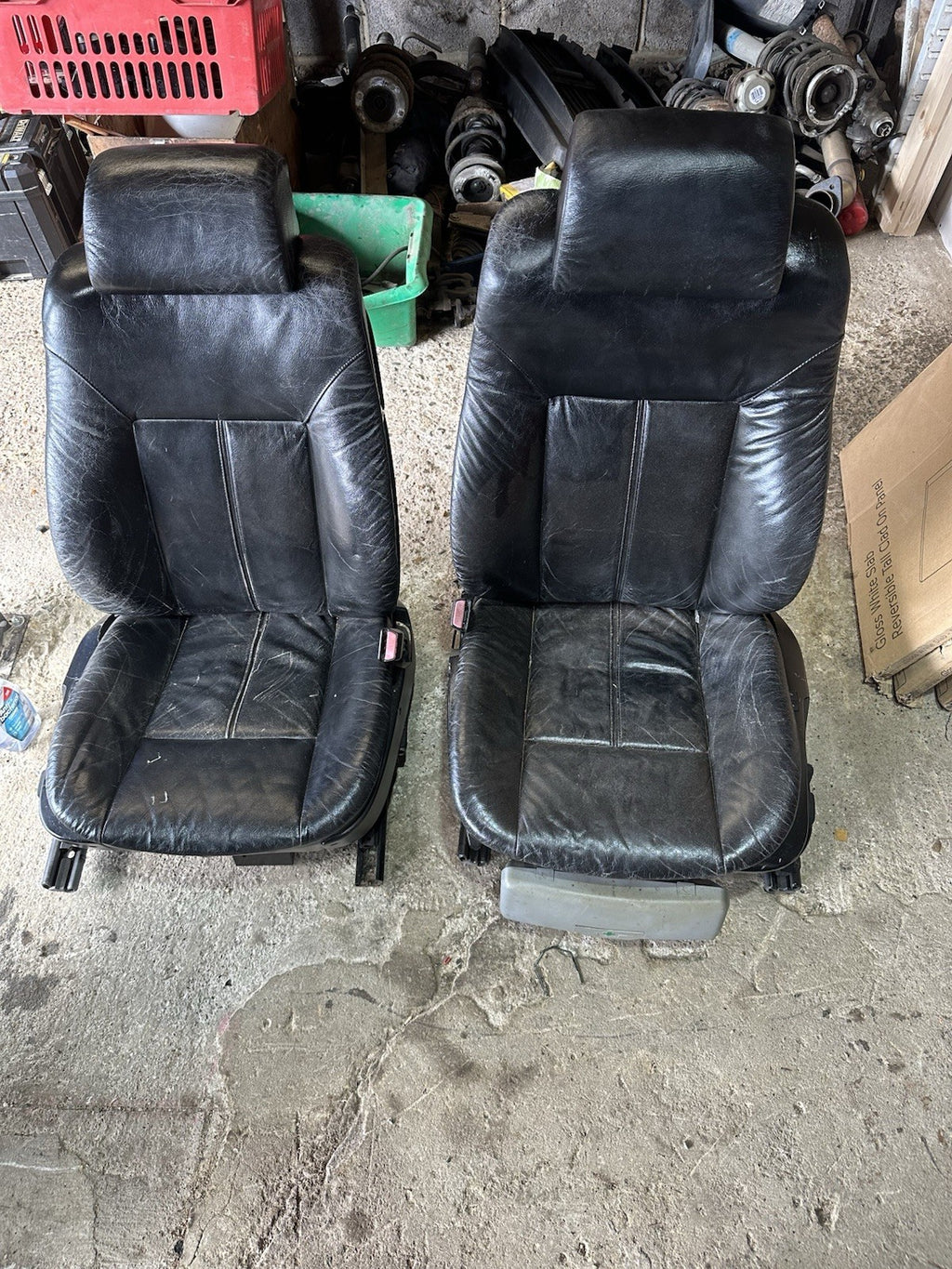 BMW E39 5 Series (Dyed) Black Comfort Seats (Pair) - Rd Desc