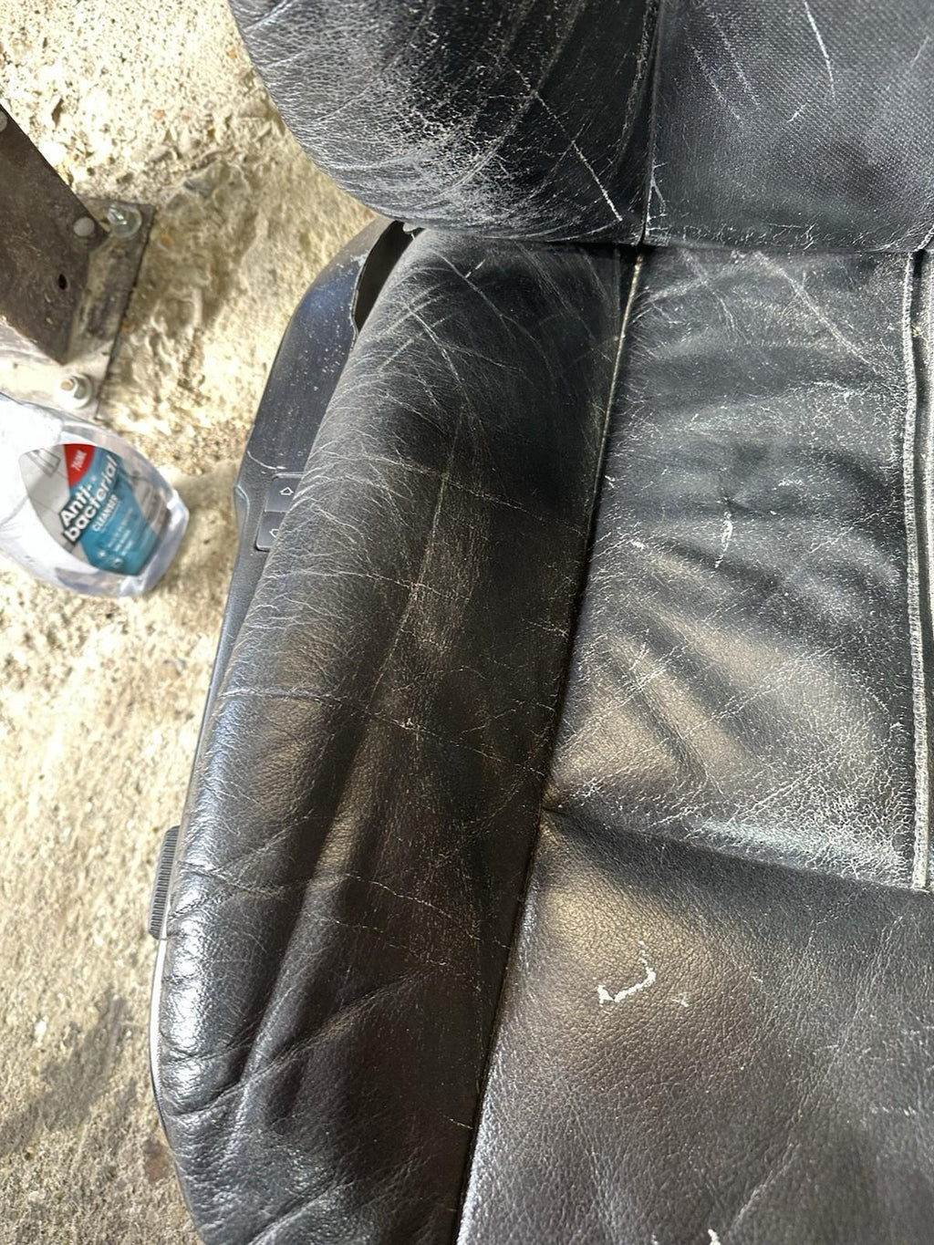 BMW E39 5 Series (Dyed) Black Comfort Seats (Pair) - Rd Desc