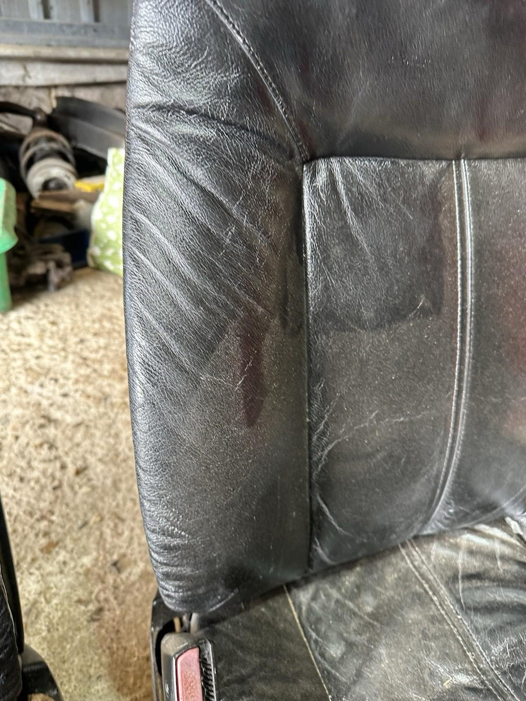 BMW E39 5 Series (Dyed) Black Comfort Seats (Pair) - Rd Desc