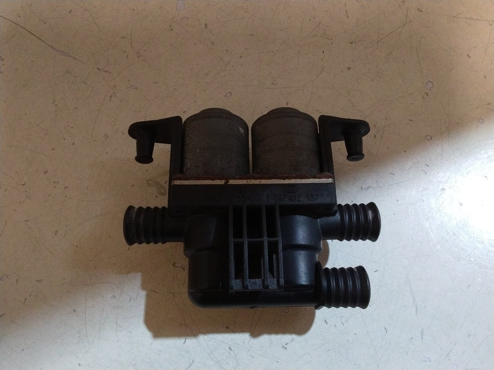 BMW E39 5 SERIES HEATER CONTROL WATER VALVE 8374995