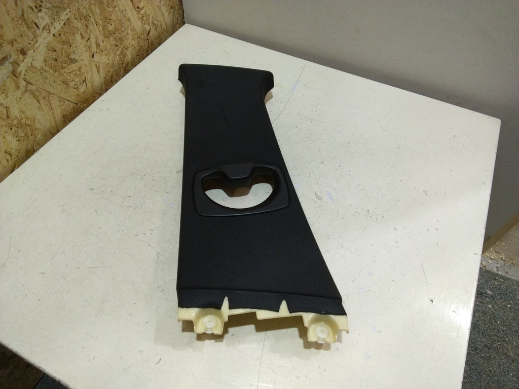 BMW E61 5 SERIES PASSENGER (N/S) B PILLAR TRIM #7027087