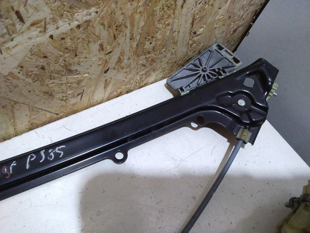 BMW E93 3 SERIES DRIVERS (O/S) FRONT WINDOW REGULATOR AND MOTOR #7193456