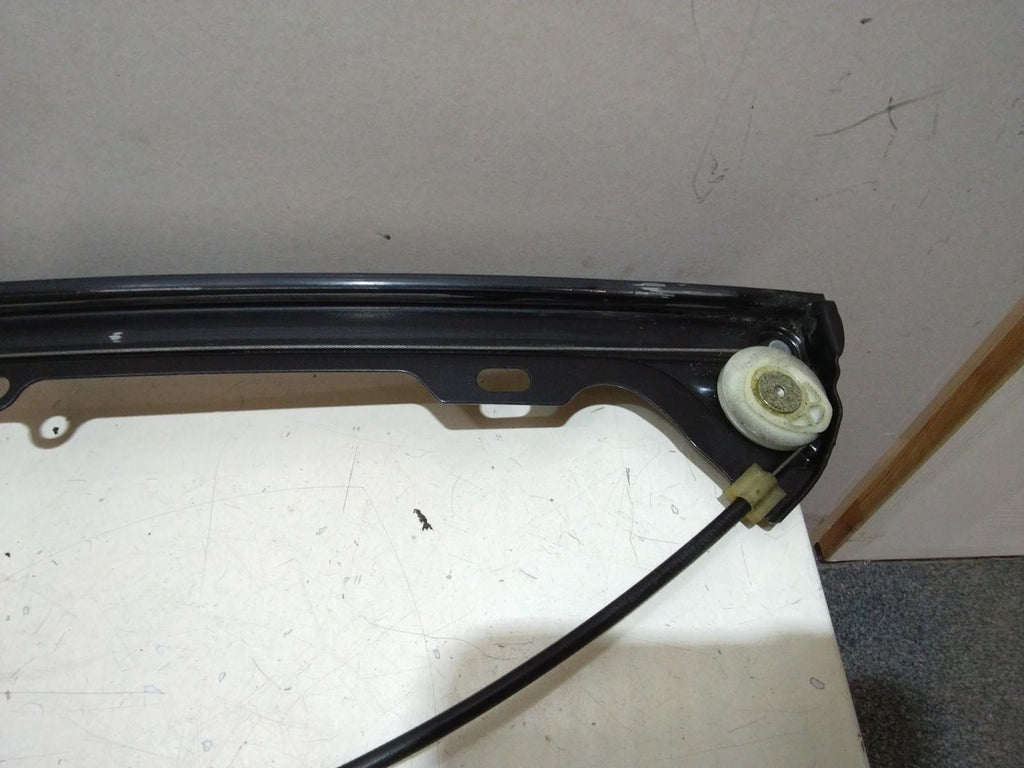 BMW E93 3 SERIES DRIVERS (O/S) FRONT WINDOW REGULATOR AND MOTOR #7193456