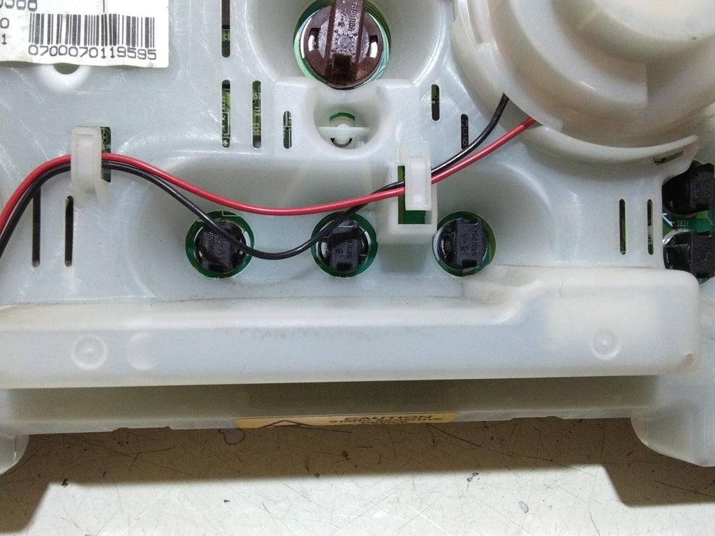 RANGE ROVER P38 INSTRUMENT CLUSTER WITH SPEEDOMETER AMR5988