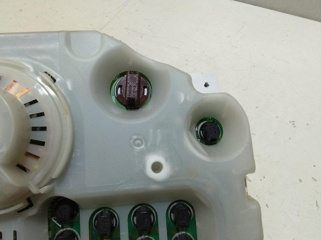 RANGE ROVER P38 INSTRUMENT CLUSTER WITH SPEEDOMETER AMR5988