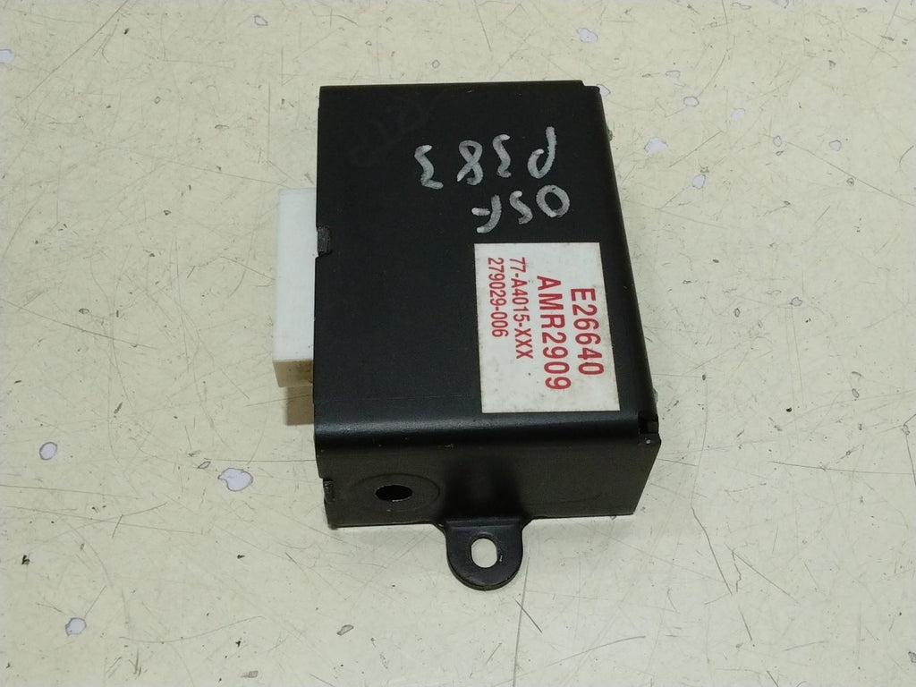 RANGE ROVER P38 DRIVERS (O/S) DOOR STEREO AMPLIFIER MODULE AMR2909