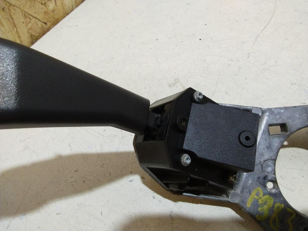 RANGE ROVER P38 STEERING COLUMN COLLAR WITH STALKS AMR4940