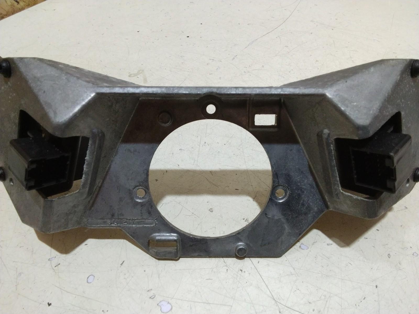RANGE ROVER P38 STEERING COLUMN COLLAR WITH STALKS AMR4940