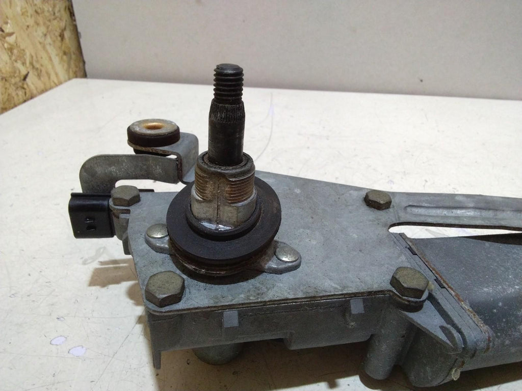 RANGE ROVER P38 REAR WINDOW WIPER MOTOR ARM 3265