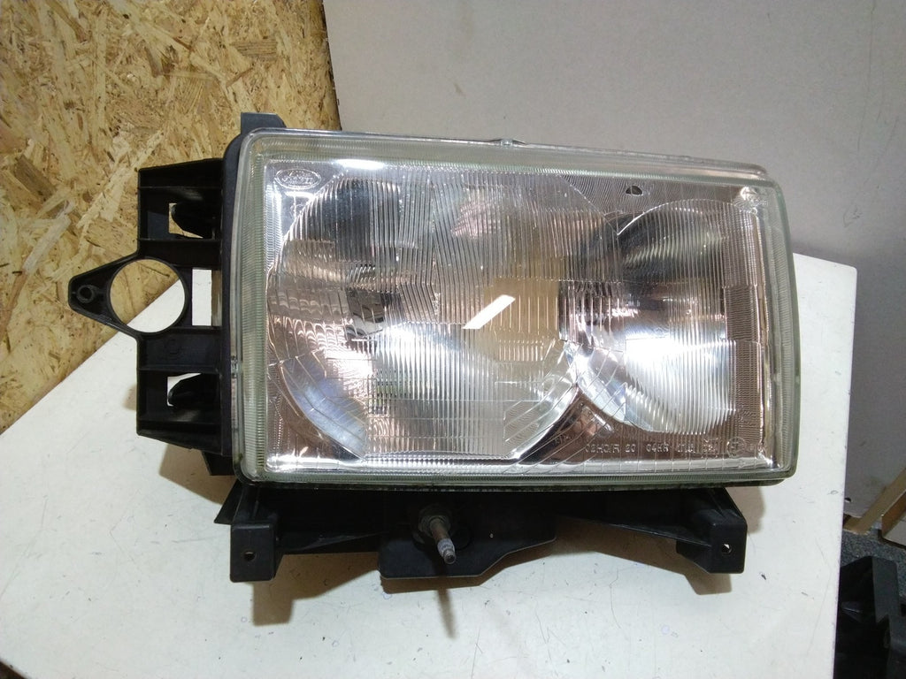 RANGE ROVER P38 DRIVERS (O/S) HEADLIGHT ASSEMBLY