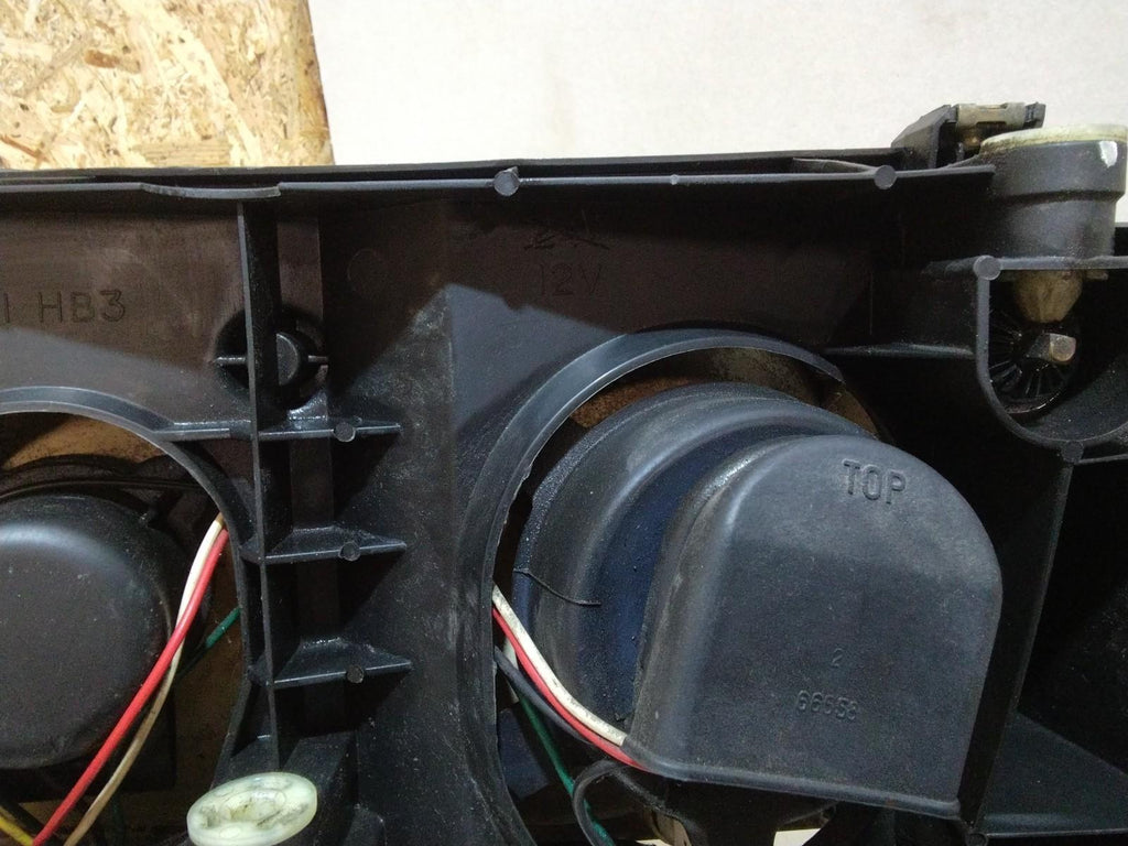 RANGE ROVER P38 DRIVERS (O/S) HEADLIGHT ASSEMBLY